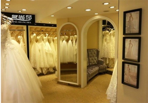 名尚莎婚纱礼服